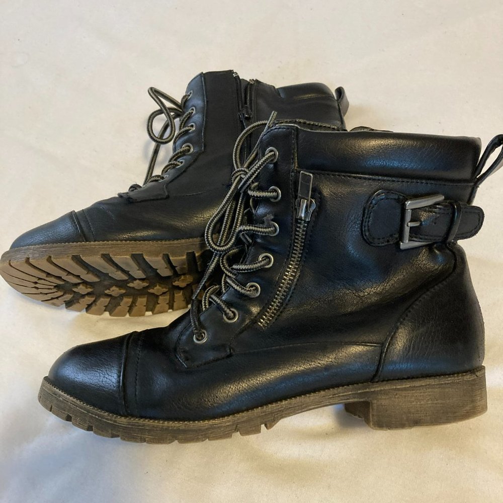 Jellypop lace up boots, size 7 1/2, black leather - Picture 3 of 3